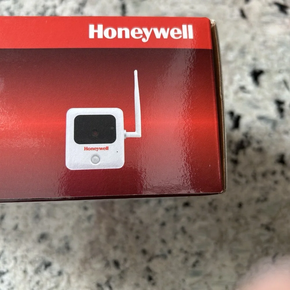 NEW!‎ Honeywell iPCAM-WO Color IP  Wireless Outdoor Security Camera White IP65